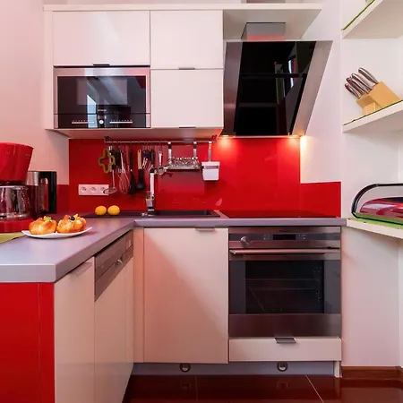 Platan Platan Apartment *